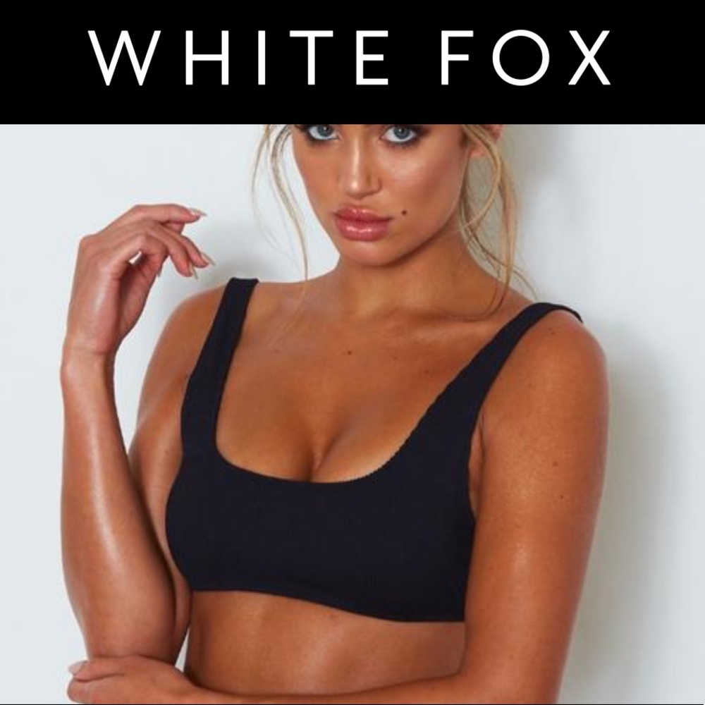 Black rib bikini top NWT